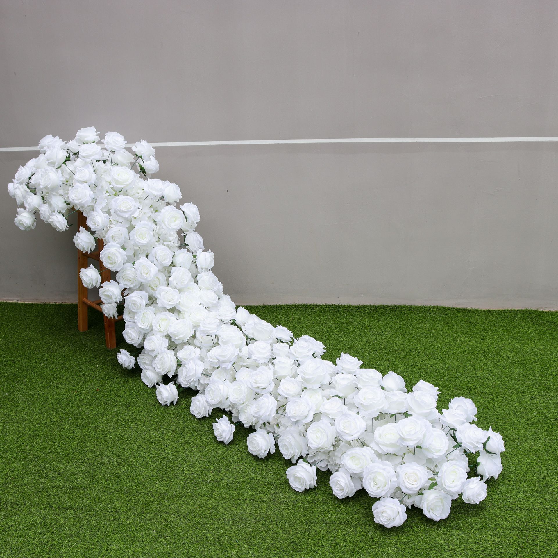 Luxury Lifestyle Items - Uflower Luxury Artificial Flower Row Wedding