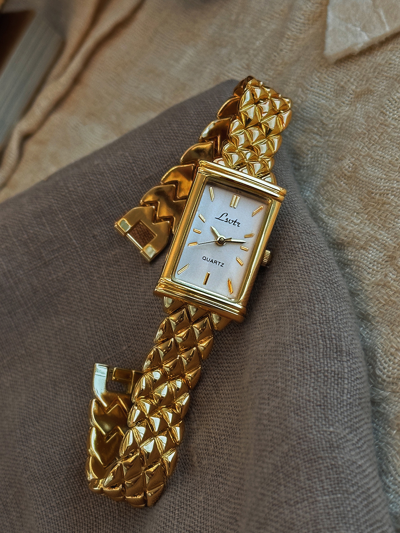 1 New Gold-Colored French High - Luxury Lifestyle Gifts 리뷰 및 가격