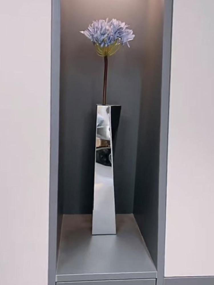 Stainless Steel Luxury Vase Me - Luxury Lifestyle Items 리뷰 및 가격