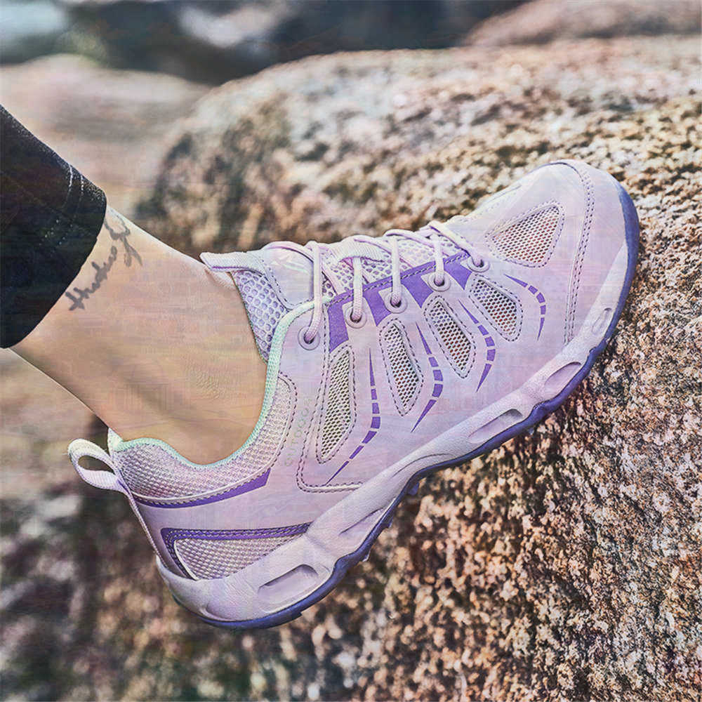 Sumer Round Tip Silver Sneaker - Luxury Lifestyle Of Celebrities 리뷰 및 가격