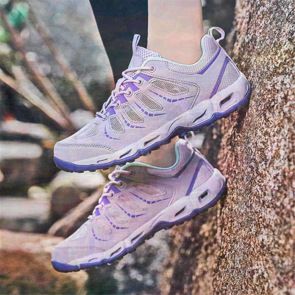 Sumer Round Tip Silver Sneaker - Luxury Lifestyle Of Celebrities 리뷰 및 가격